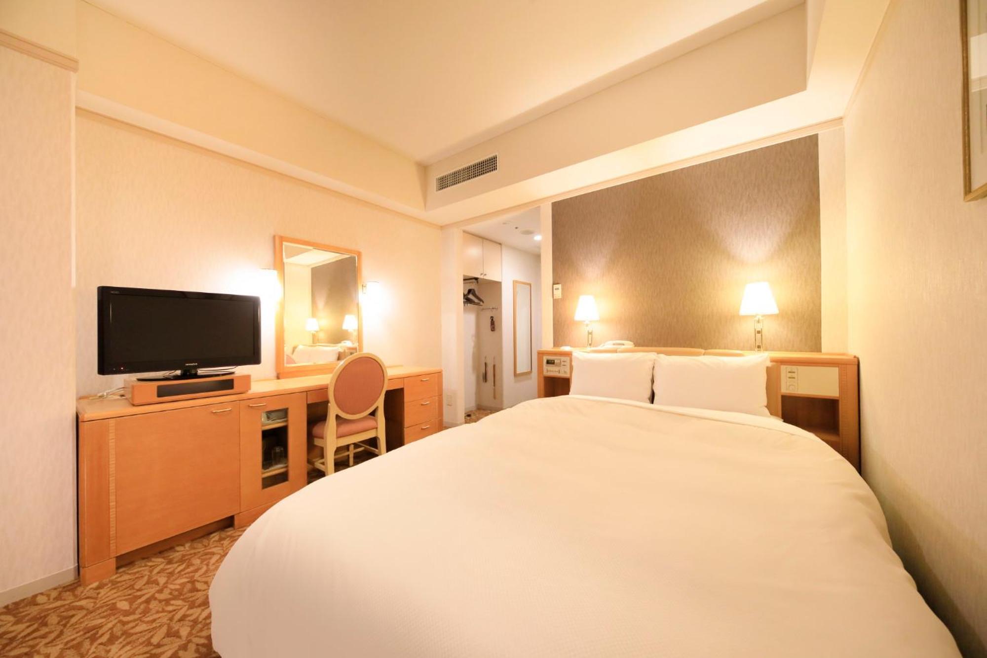 Crest Hotel Kashiwa Exterior photo